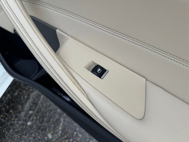 2021 BMW 540I - Image 15