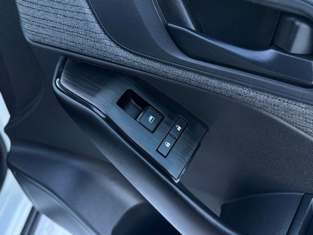 2023 NISSAN ROGUE - Image 12