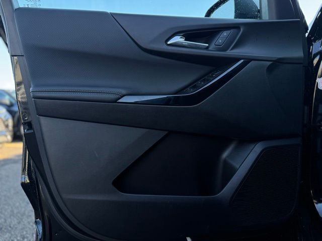 2025 CHEVROLET EQUINOX - Image 11