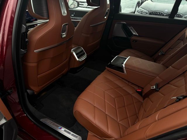 2023 BMW 760I - Image 22