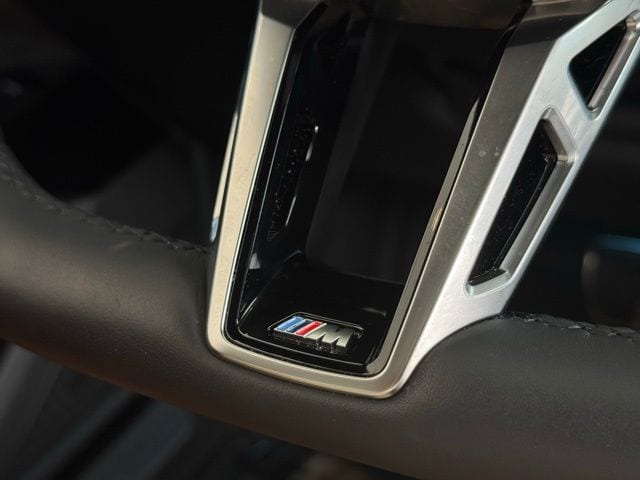 2025 BMW 750E - Image 36