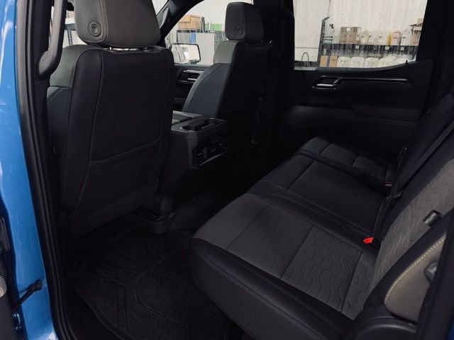 2023 CHEVROLET SILVERADO - Image 25