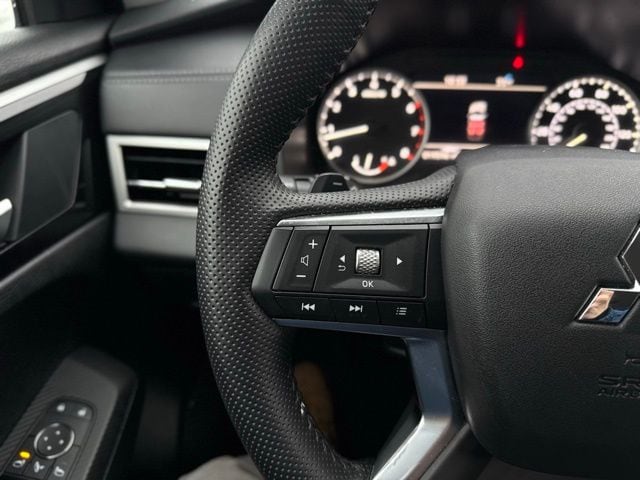 2025 MITSUBISHI OUTLANDER - Image 27