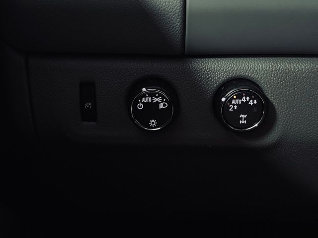 2021 GMC CANYON - Image 25