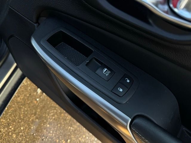 2021 JEEP CHEROKEE - Image 15