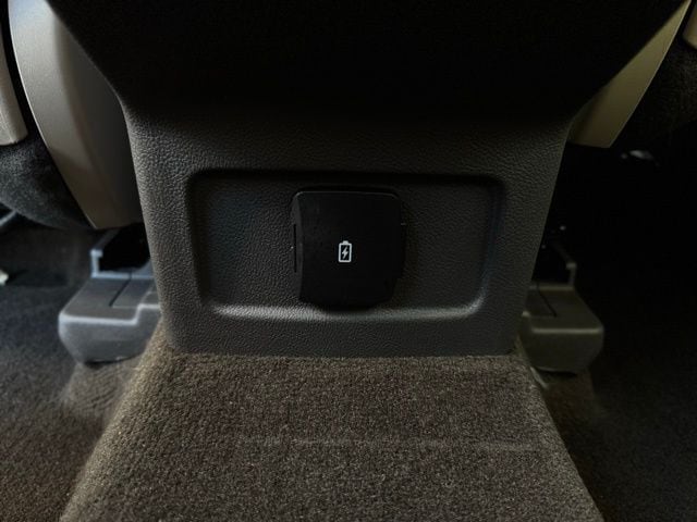 2022 LINCOLN CORSAIR - Image 24