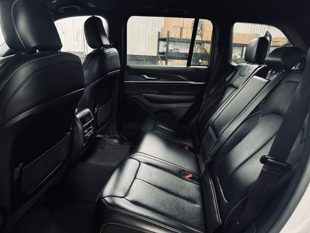 2025 JEEP GRAND CHEROKEE - Image 18