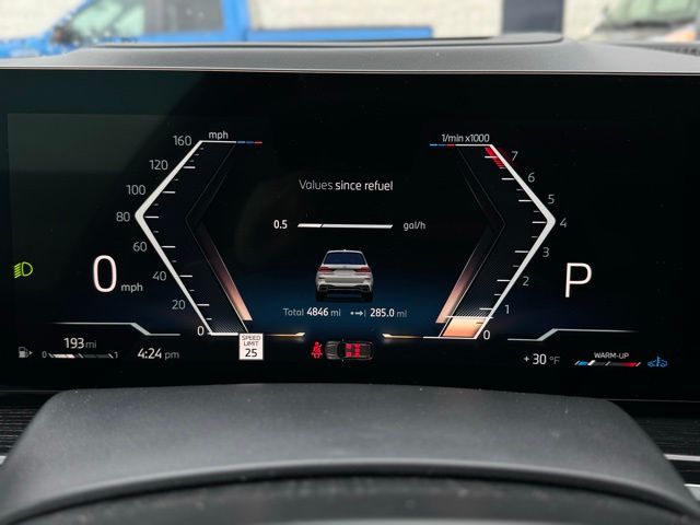 2026 BMW X7 - Image 34