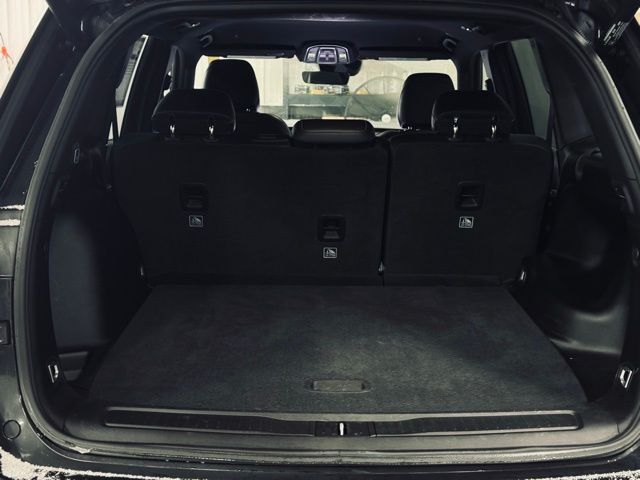 2025 JEEP GRAND CHEROKEE - Image 10