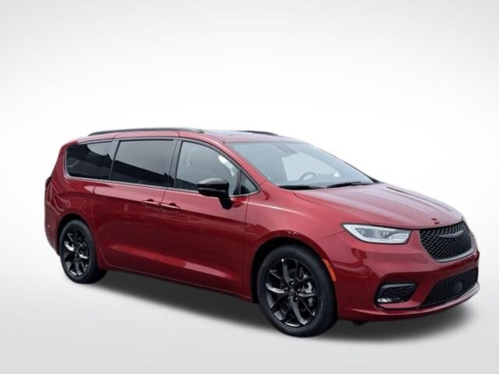 Used 2025 Chrysler Pacifica Limited Van Passenger Van