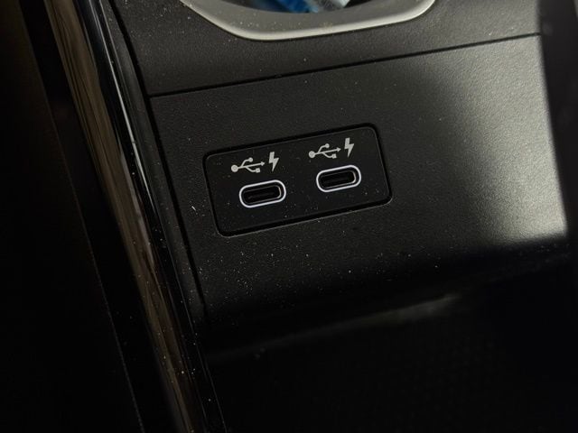 2023 BMW X1 - Image 32