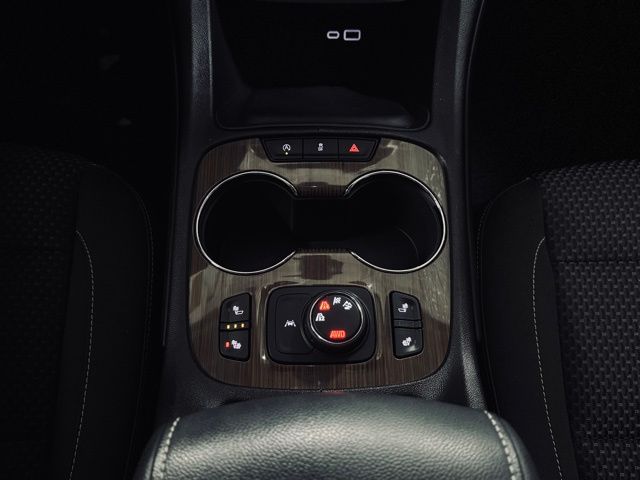 2023 GMC ACADIA - Image 34