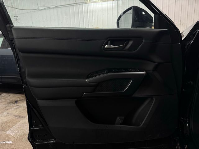 2023 NISSAN PATHFINDER - Image 12