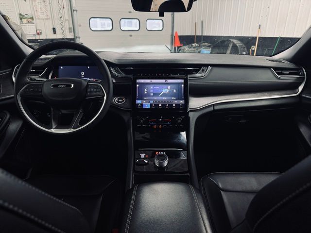 2025 JEEP GRAND CHEROKEE - Image 21