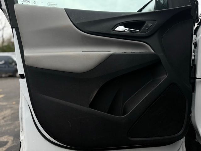 2023 CHEVROLET EQUINOX - Image 11