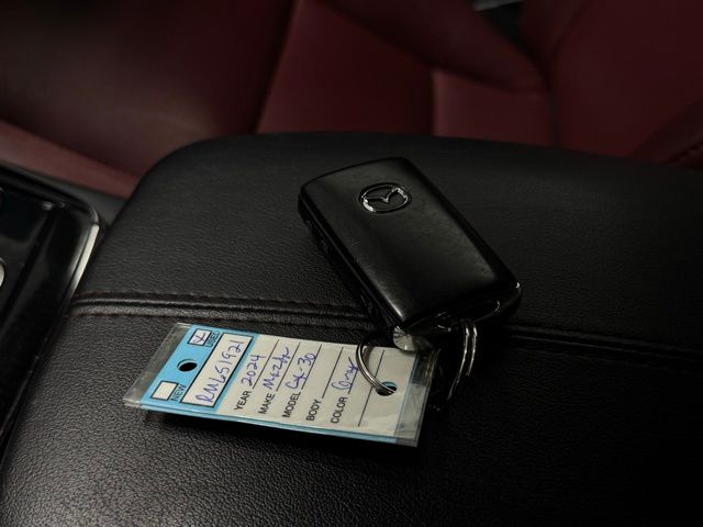 2024 MAZDA CX-30 - Image 33