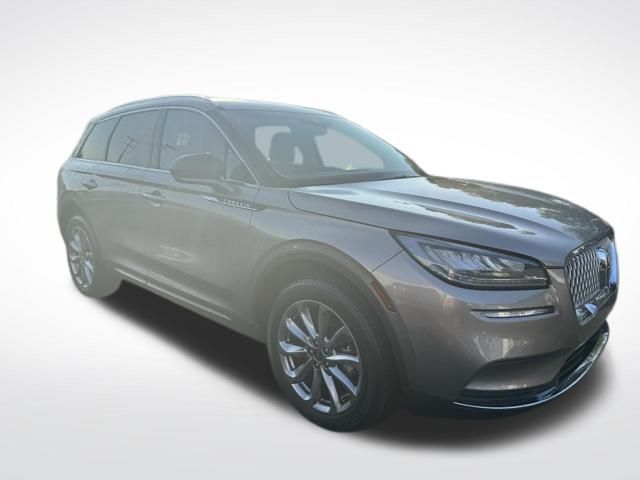 2021 Lincoln Corsair Standard photo 3