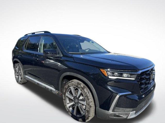 2024 Honda Pilot Touring photo 2