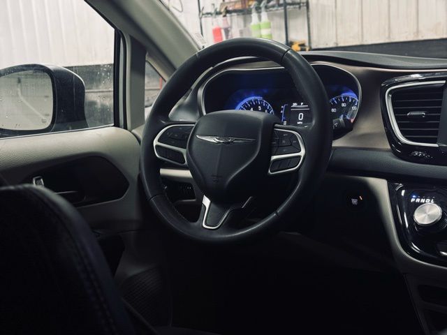 2023 CHRYSLER VOYAGER - Image 25