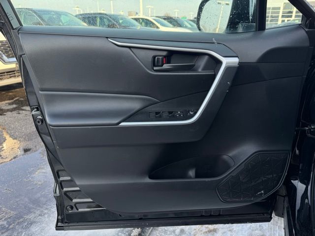 2024 TOYOTA RAV4 - Image 10