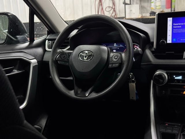 2024 TOYOTA RAV4 - Image 20