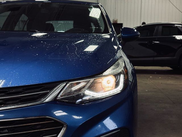 2017 CHEVROLET CRUZE - Image 3