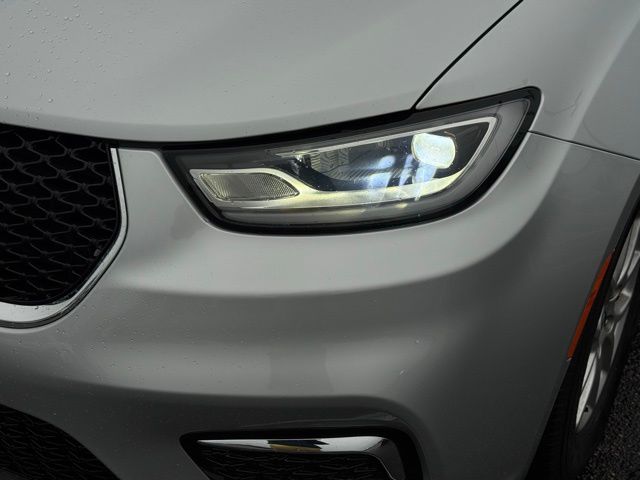 2024 CHRYSLER PACIFICA - Image 2