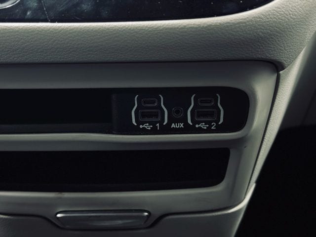 2023 CHRYSLER VOYAGER - Image 33