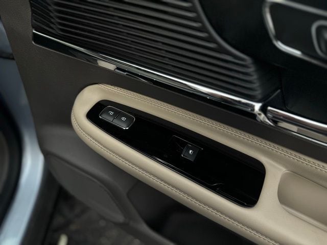 2022 LINCOLN CORSAIR - Image 16