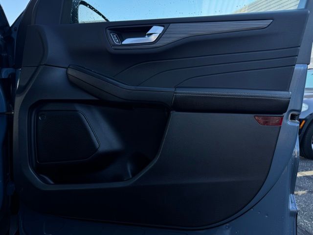 2023 FORD ESCAPE - Image 16