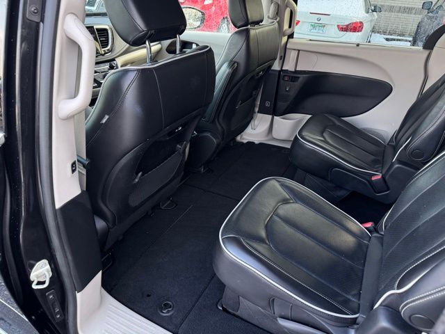 2023 CHRYSLER PACIFICA - Image 19