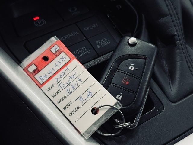 2024 TOYOTA RAV4 - Image 33