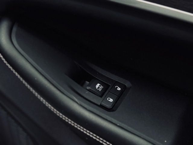 2023 JEEP GRAND CHEROKEE L - Image 16