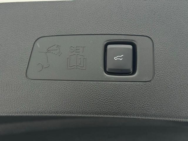 2024 LINCOLN CORSAIR - Image 13