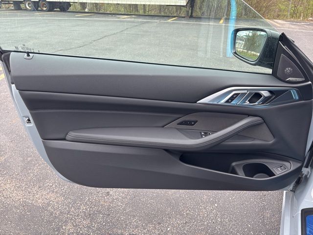 2025 BMW 430I - Image 9