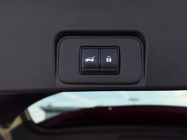 2023 NISSAN ROGUE - Image 11