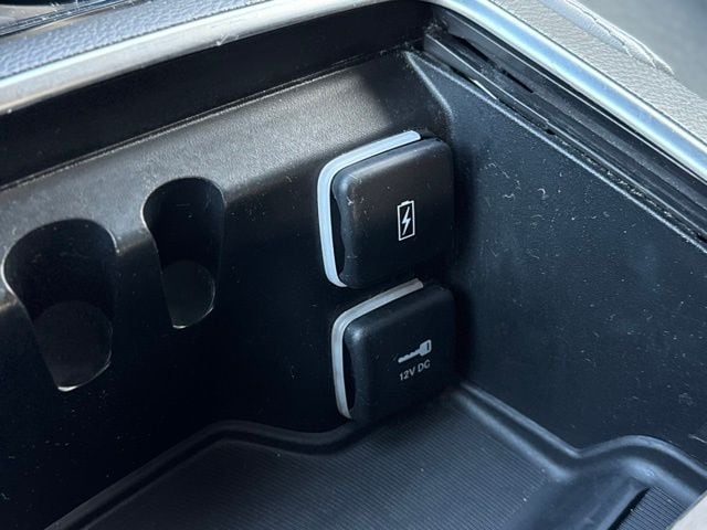 2023 CHRYSLER PACIFICA - Image 35