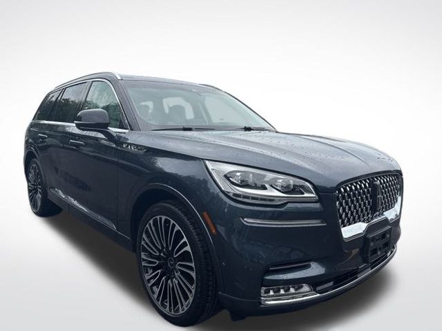 2023 Lincoln Aviator Black Label photo 3