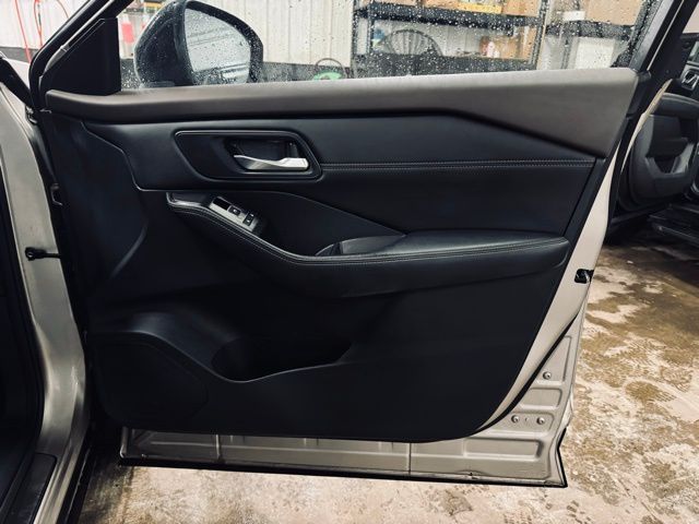 2023 NISSAN ROGUE - Image 15