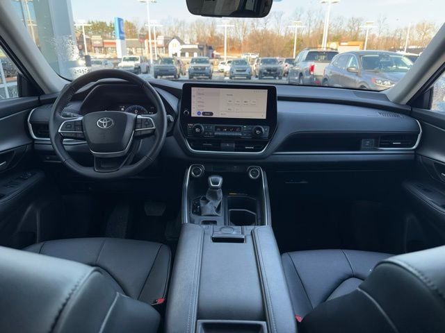 2025 TOYOTA GRAND HIGHLANDER - Image 23