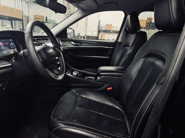 2023 JEEP GRAND CHEROKEE - Image 16