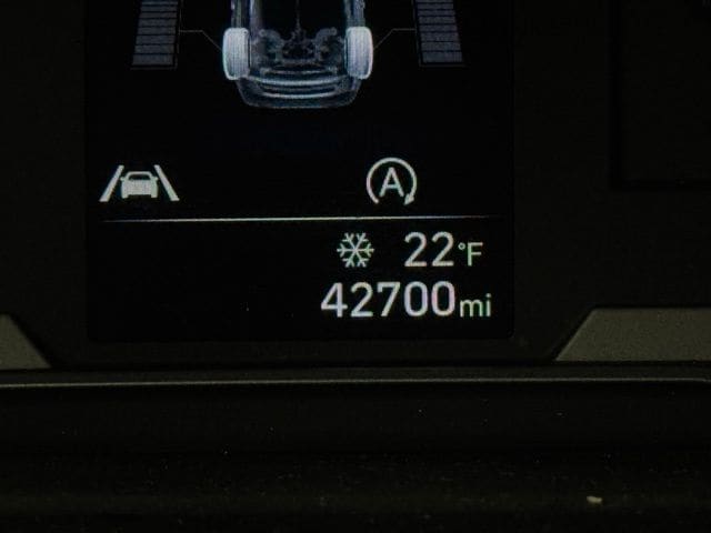 2023 HYUNDAI TUCSON - Image 28