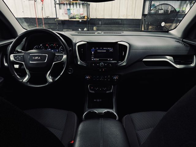 2022 GMC TERRAIN - Image 20
