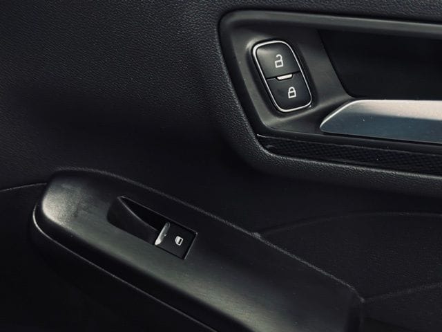 2025 FORD ESCAPE - Image 17