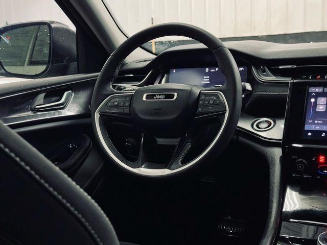 2023 JEEP GRAND CHEROKEE - Image 22