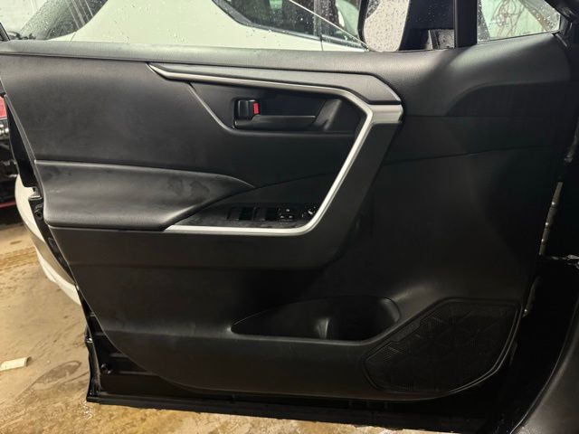 2024 TOYOTA RAV4 - Image 10