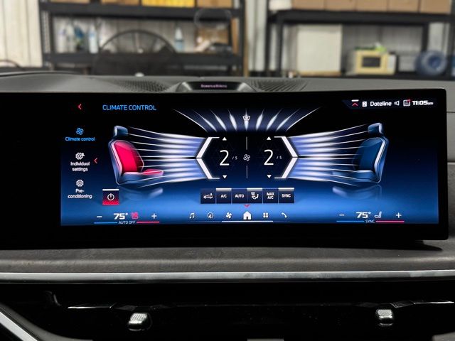 2024 BMW X7 - Image 41