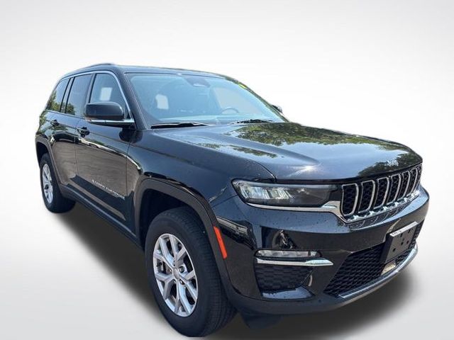 2022 Jeep Grand Cherokee Limited photo 3