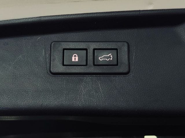 2023 SUBARU OUTBACK - Image 12