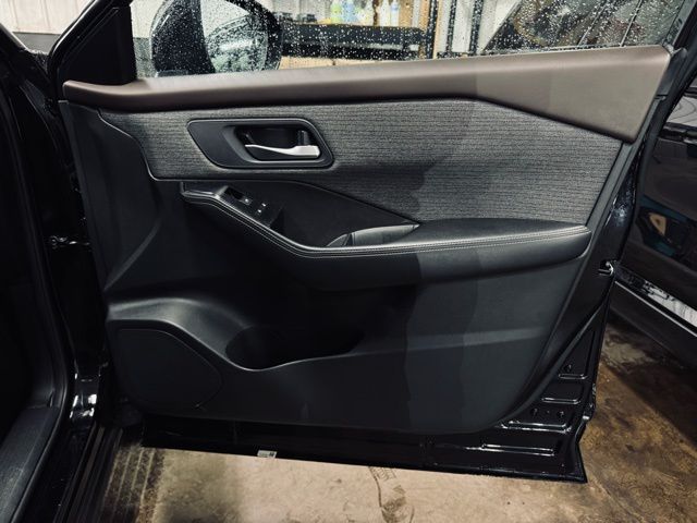 2023 NISSAN ROGUE - Image 13